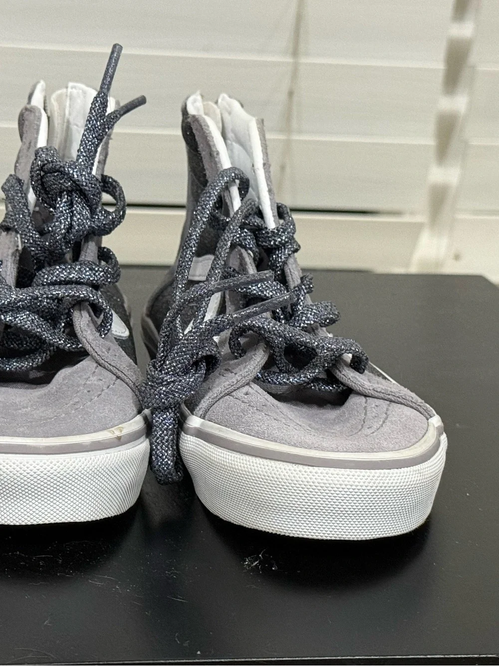 Vans Kids High-Top Glitter Sneakers in Gray and White